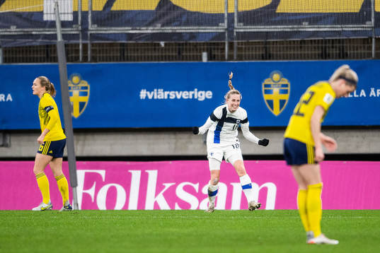 Linda Sällström of Finland celebrates
