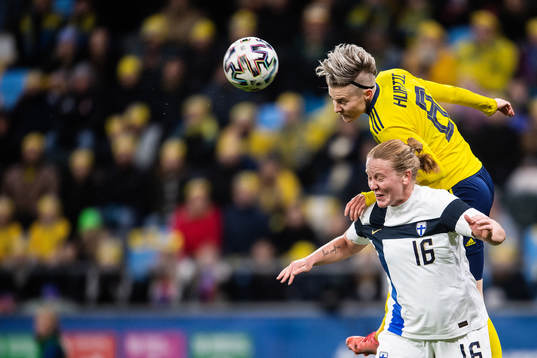 Lina Hurtig of Sweden and Anna Westerlund of Finland