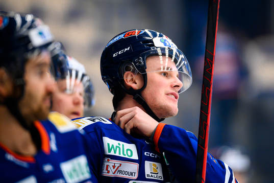 Växjös Olle Lycksell före ishockeymatchen i SHL mellan
