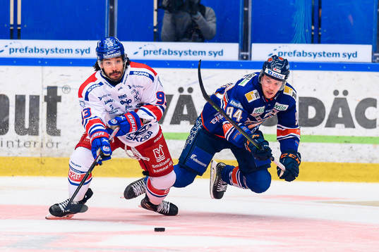 Oskarshamns Cameron Brace och Växjös Joel Persson