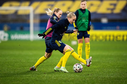 Filippa Curmark and Hanna Glas of Sweden