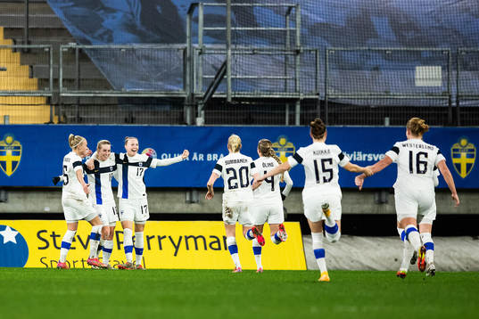 Linda Sällström of Finland celebrates