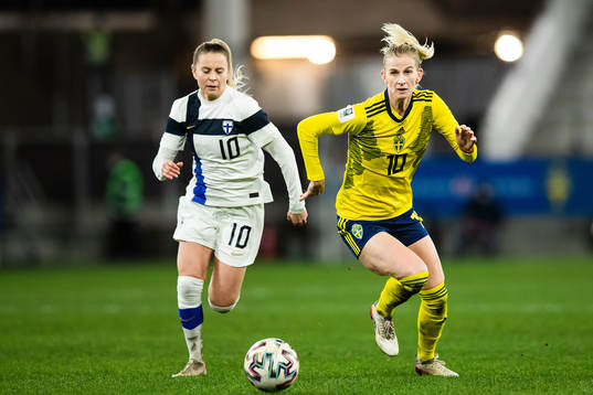 Emmi Alanen of Finland and Sofia Jakobsson of Sweden