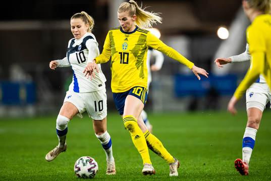 Emmi Alanen of Finland and Sofia Jakobsson of Sweden