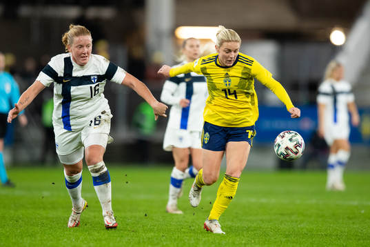 Anna Westerlund of Finland and Mimmi Larsson of Sweden