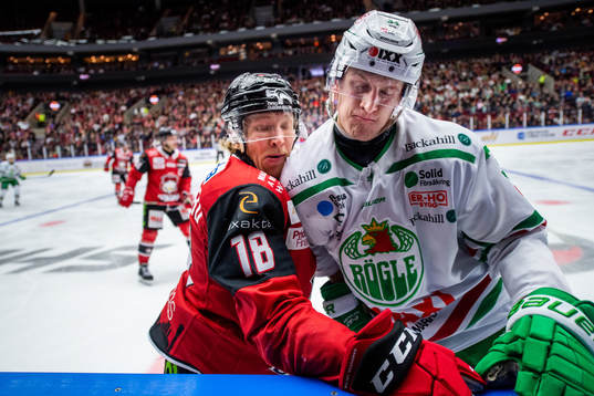 Malmö Redhawks Marcus Sylvegård och Rögles Adam Edström