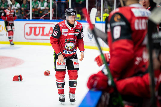 Malmö Redhawks Matias Lassen har ont