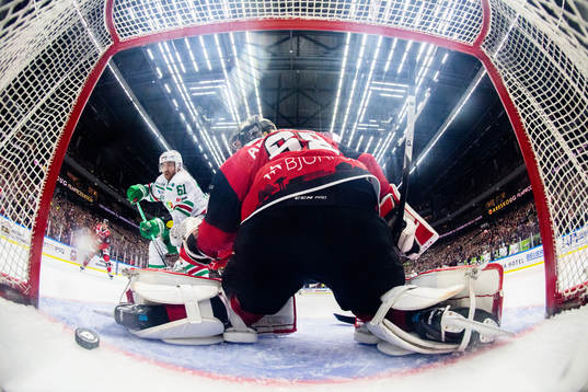 Rögles Ludvig Larsson gör 2-3 bakom Malmö Redhawks