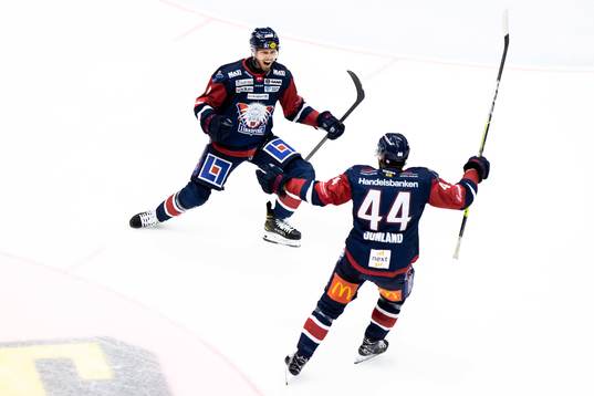 Linköpings Christoffer Ehn jublar