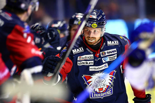 Linköpings Christoffer Ehn jublar