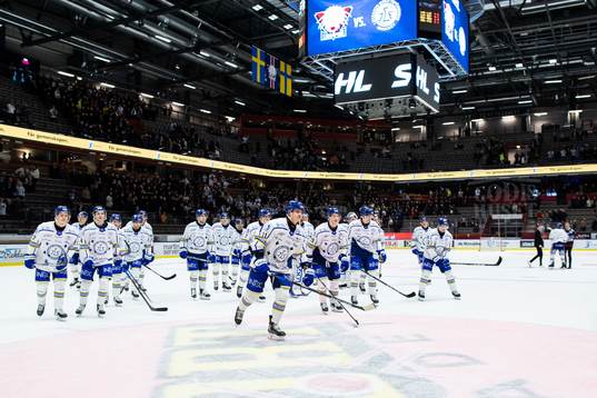 Leksands spelare jublar