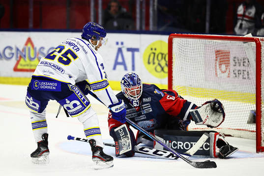 Leksands Carter Camper och Linköpings målvakt Marcus