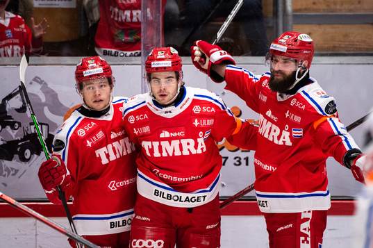 Timrås Viktor Lodin jublar