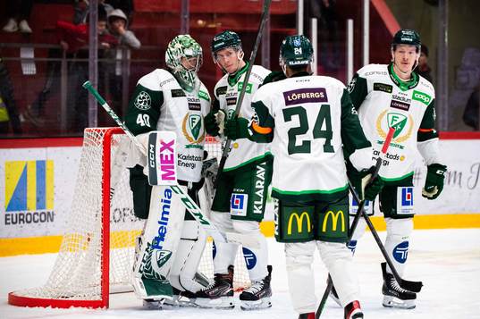 Färjestads spelare jublar