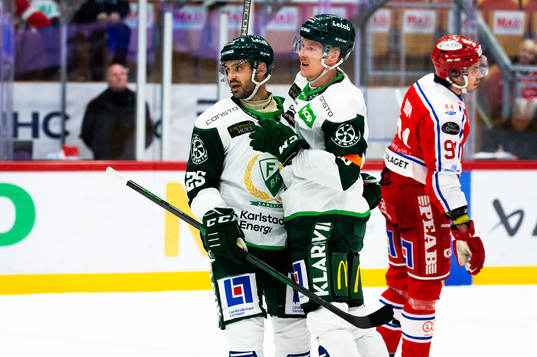 Färjestads Martin Johansson och Gustav Rydahl jublar