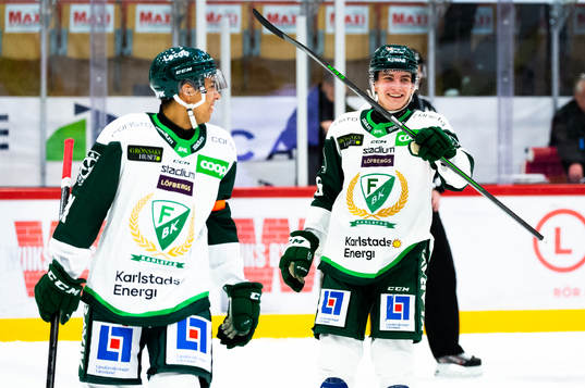 Färjestads Joel Nyström jublar
