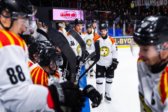 Brynäs Linus Ölund och lagkamrater deppar