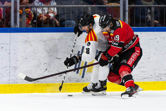 Brynäs Anton Rödin och Luleås Konstantin Komarek