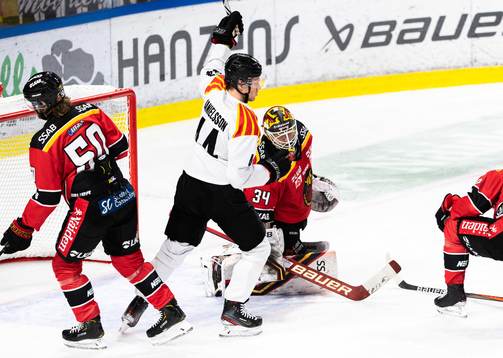 Brynäs Nicklas Danielsson jublar