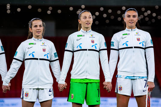 Tuva Hansen, goalkeeper Cecilie Fiskerstrand and Ingrid