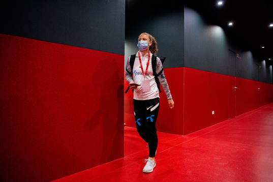 Synne Skinnes Hansen of Norway arrives wearing a face mask