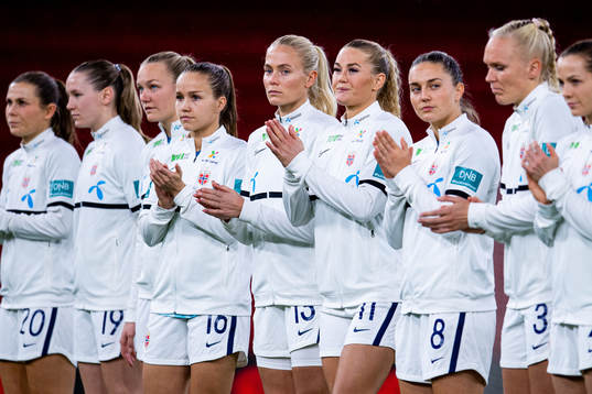 Guro Reiten, Guro Bergsvand, Lisa-Marie Karlseng Utland and