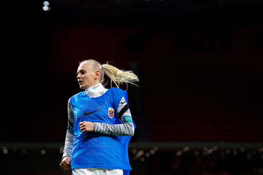 Karina Sævik of Norway warms up