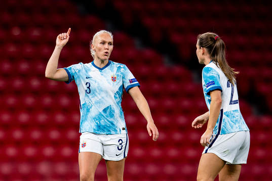 Maria Thorisdottir and Emilie Bosshard Haavi of Norway