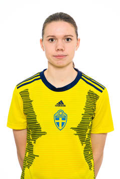 Bea Sprung i F16-landslaget