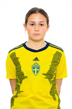 Engla Lennartsson i F16-landslaget