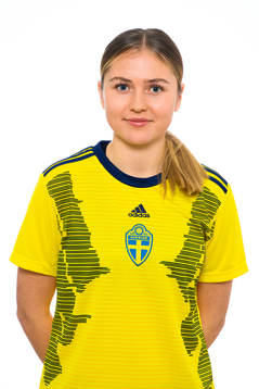 Tuva Norell i F16-landslaget