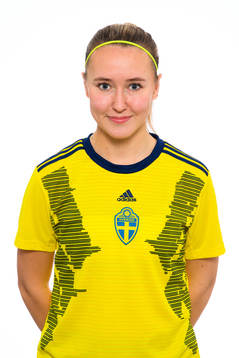 Thelma Heikkinen i F16-landslaget