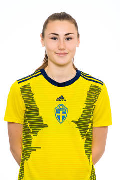 Ebba Karnehov i F16-landslaget