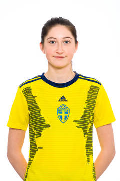 Nora Åsbrink i F16-landslaget