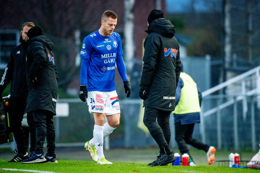 Trelleborgs Mattias Håkansson lämnar planen
