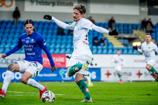 Jönköpings Robin Book mot Trelleborgs Isak Jönsson