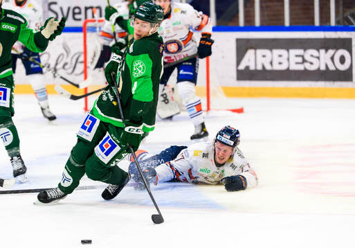 Färjestads Victor Ejdsell och Växjös Martin Lundberg