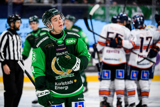 Färjestads Oscar Lawner deppar