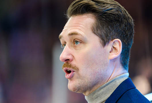 Växjös tränare Sam Hallam