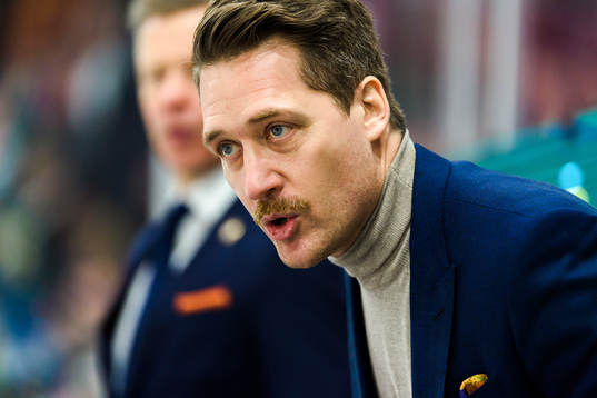 Växjös tränare Sam Hallam