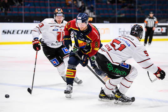 Örebros Christopher Mastomäki och Kristian Näkyvä mot