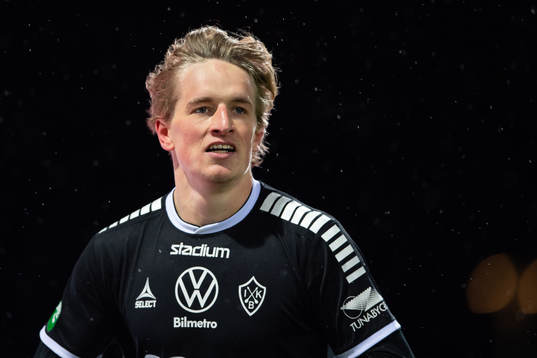 Brages Douglas Karlberg jublar