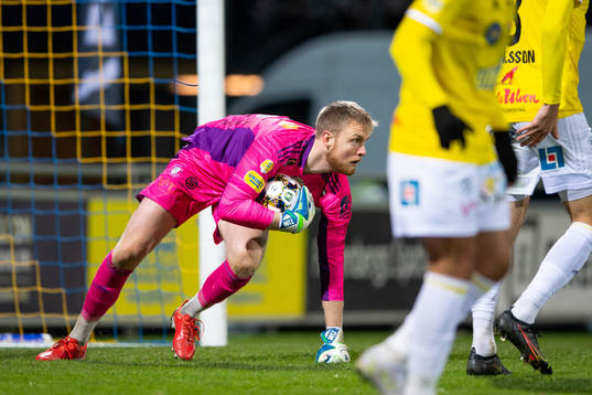 Falkenbergs målvakt Tim Erlandsson