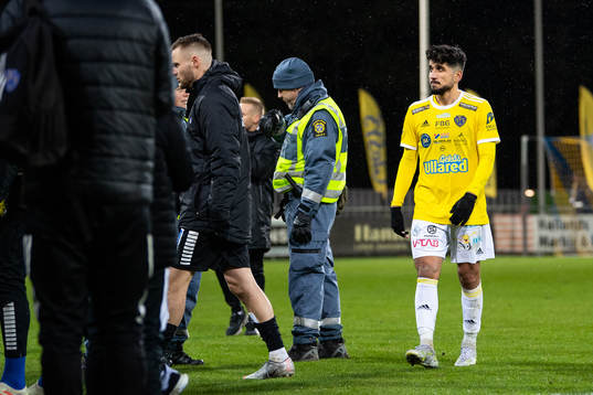 Falkenbergs Mahmut Özen deppar