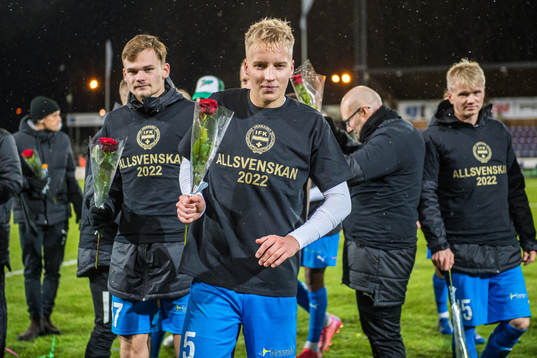 Värnamos Victor Larsson jublar