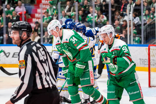 Rögles Adam Edström och Ryan McKiernan  deppar