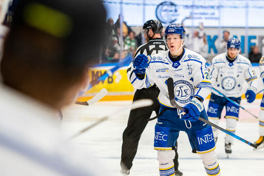 Leksands Emil Heineman jublar