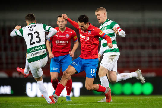 Helsingborgs Assad Al Hamlawi och Västerås Dusan Jajic
