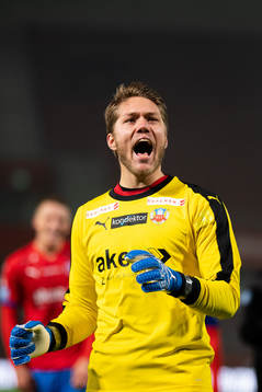Helsingborgs målvakt Kalle Joelsson jublar