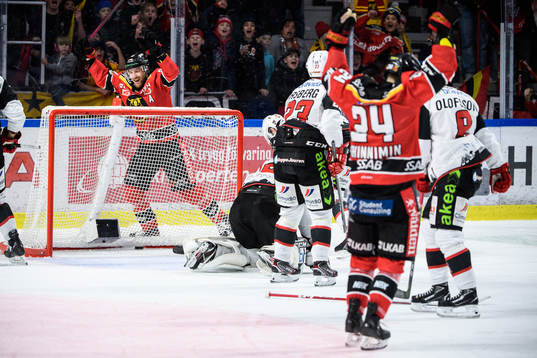 Luleås Brendan Shinnimin (h) jublar